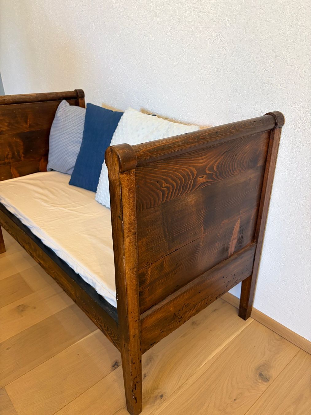 Divani: Kinder Sofa – Usato da Uerzlikon venduto da mon_686j 1
