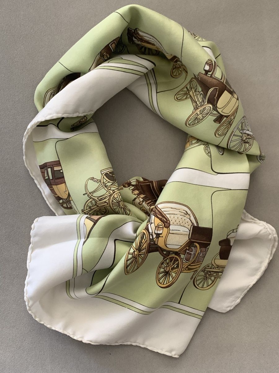 Hermès Foulards & écharpes: Hermes Foulard  – D'occasion à Bergdietikon par zor_856j