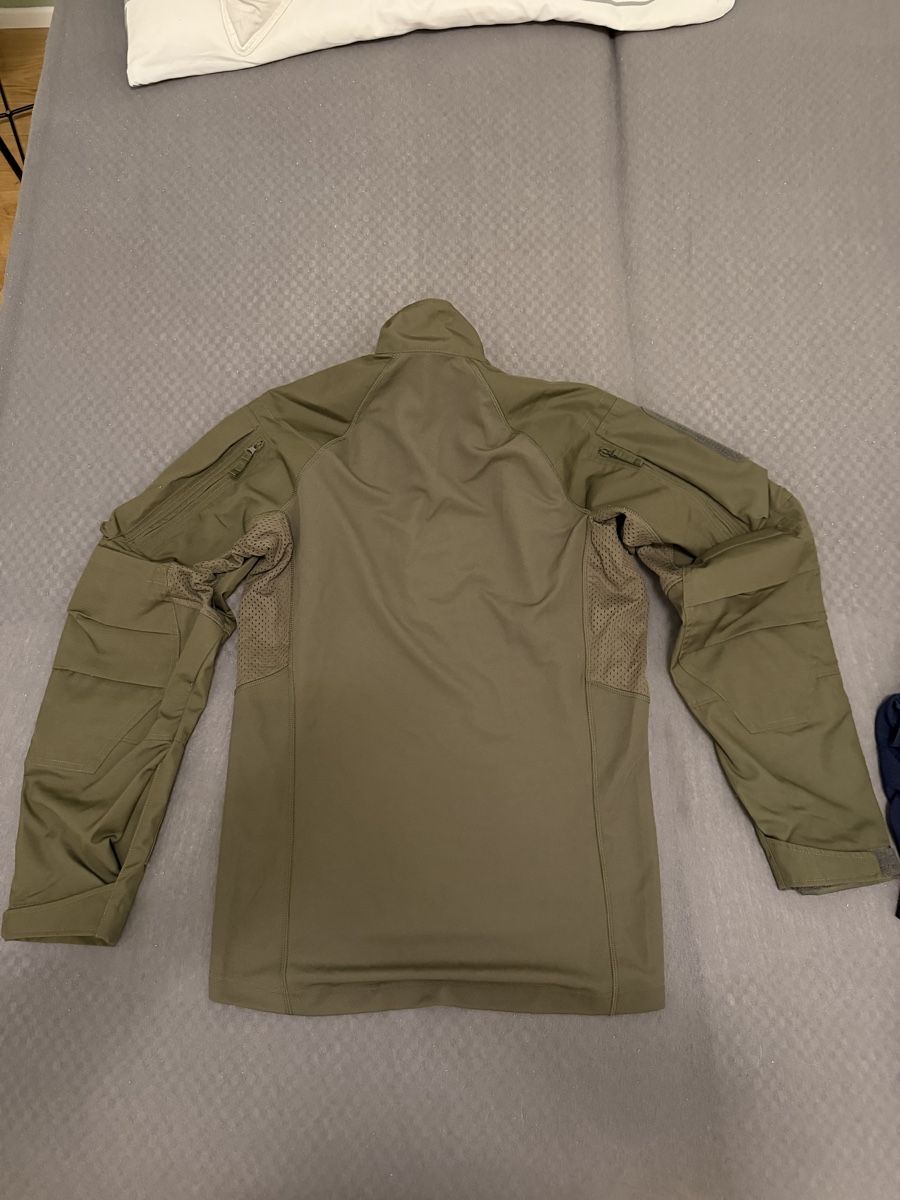 Uniformi: UF PRO Combat Shirt - Grösse M – Usato da Wittenbach venduto da golsa 1