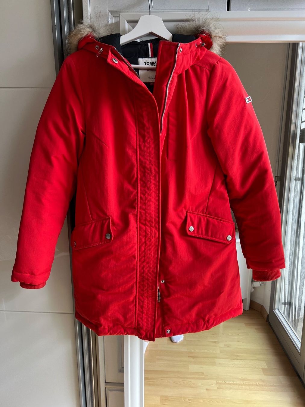 Tommy Hilfiger Cappotti: Tommy Hilfiger Damen Parka/Mantel – Nuovo (secondo la descrizione) da Wald ZH venduto da sarasv 1