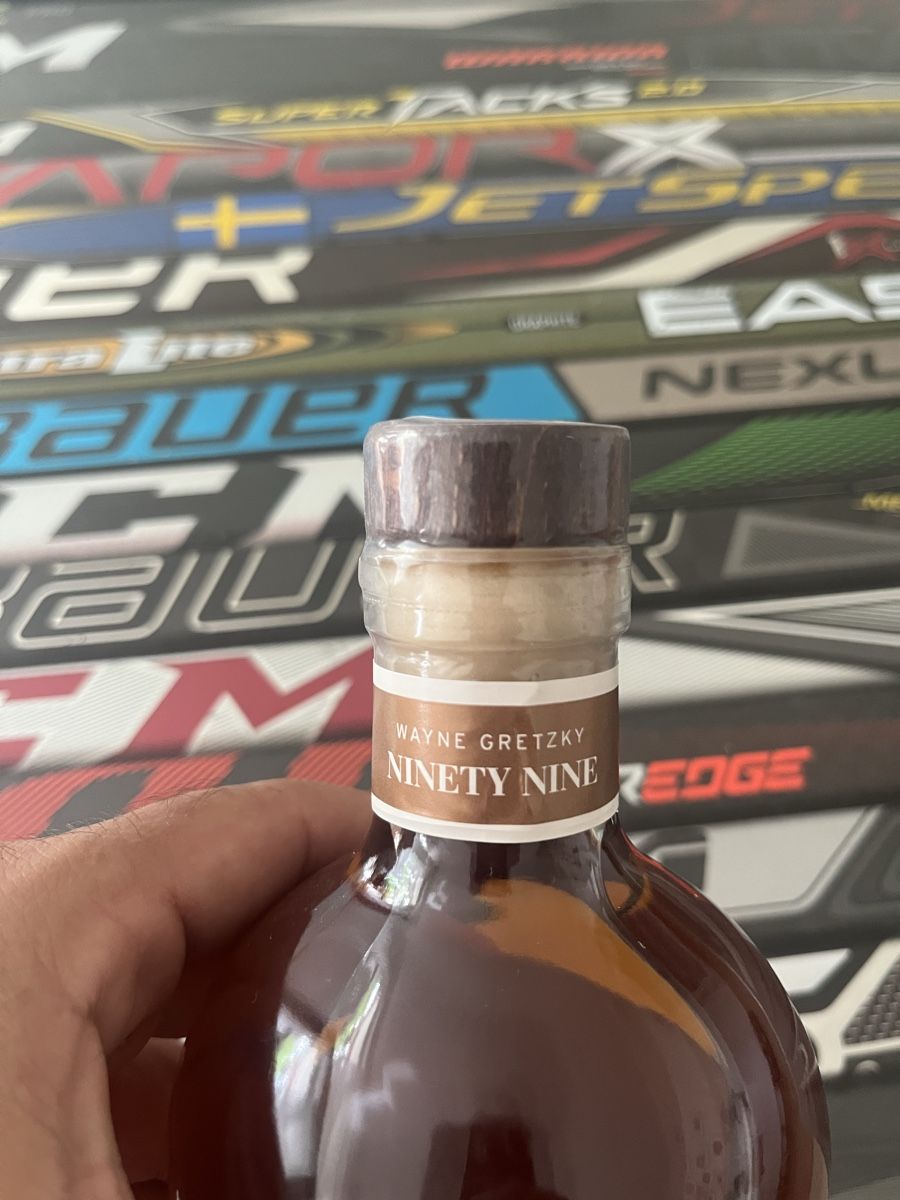 Bevande alcoliche: Wayne Gretzky Whisky Canada No 99 Top – Nuovo (secondo la descrizione) da Frauenfeld venduto da Ramonn 3