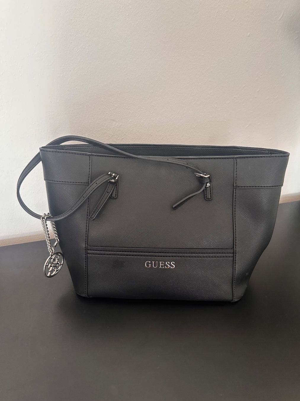 Guess Borse da donna: Tasche Guess – Usato da Chur venduto da sandraburri1989