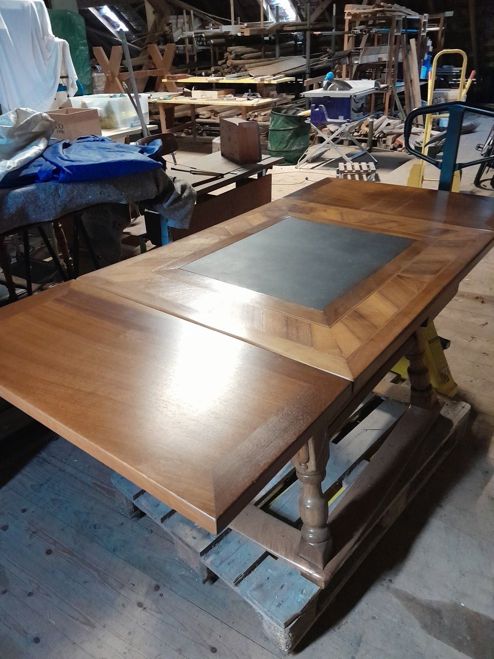 Tables: Tisch aus der Zeit – D'occasion à Meggen par casa_del_lupo