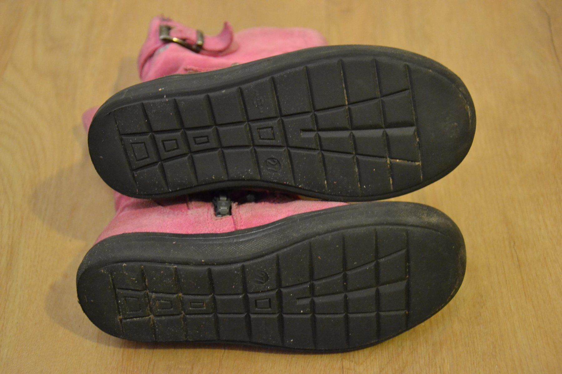 Schuhe für Mädchen: Winterschuhe / Winterstiefel Mädchen Gr. 27 – Gebraucht aus Münsingen von Mi-Lu 2