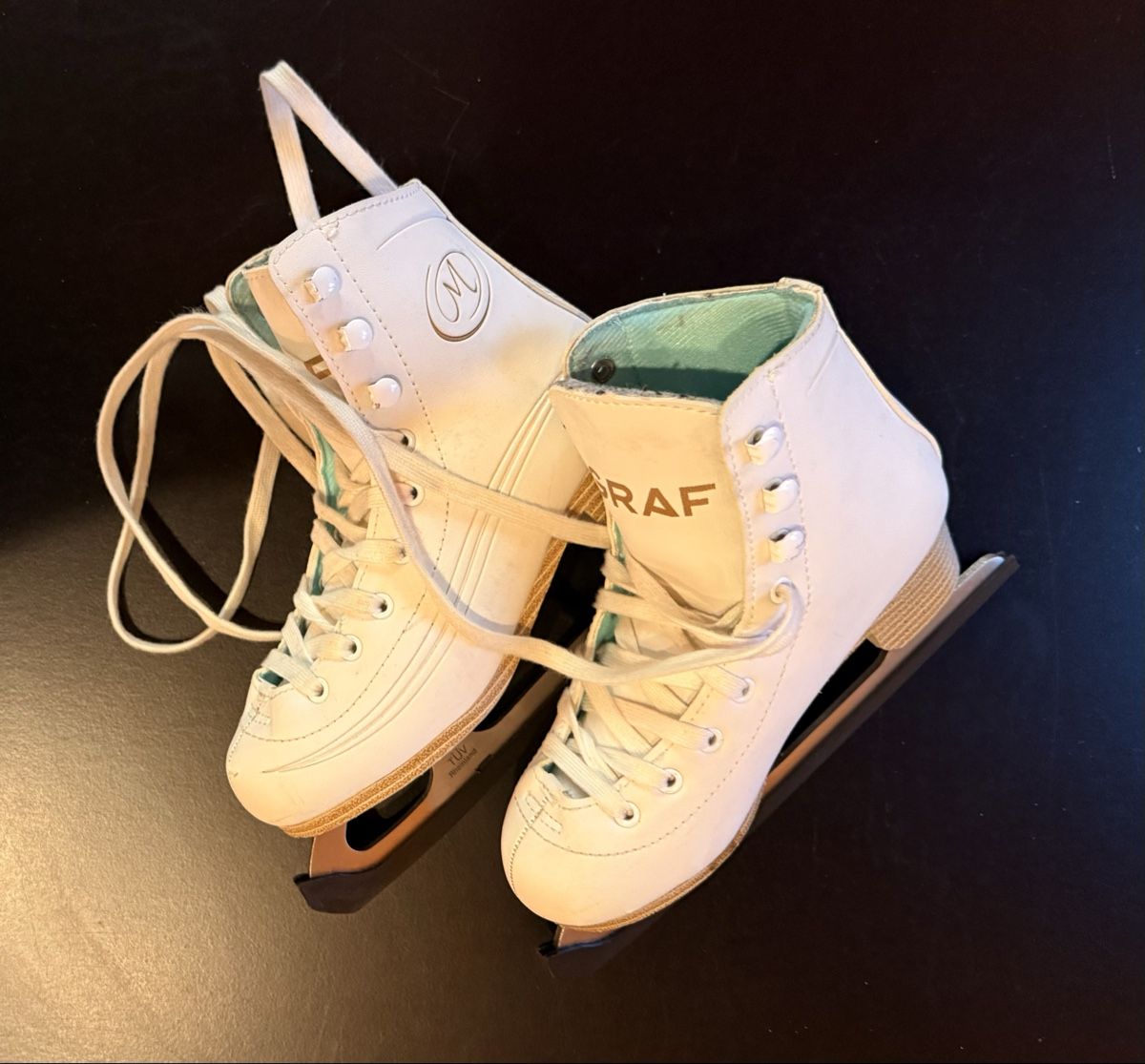 Graf Pattini da ghiaccio: Patins à glace taille 31/32 – Usato da Renan BE venduto da atila08