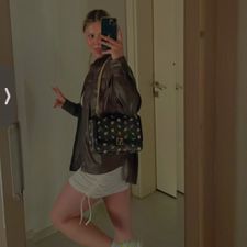Profile image of hll_5pd9