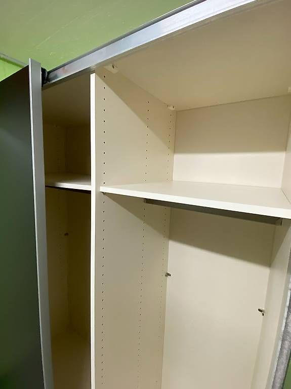 Schränke: Schiebetürkasten schwarz/weiss – Gebraucht aus Luterbach von sch_t9q7 3