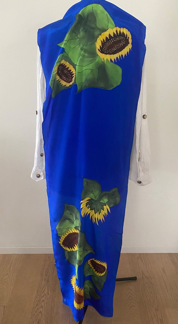 Foulards, Tücher & Schals: Handgemalter Seidenschal mit Sonnenblume Motiv – Gebraucht aus Jona von  3