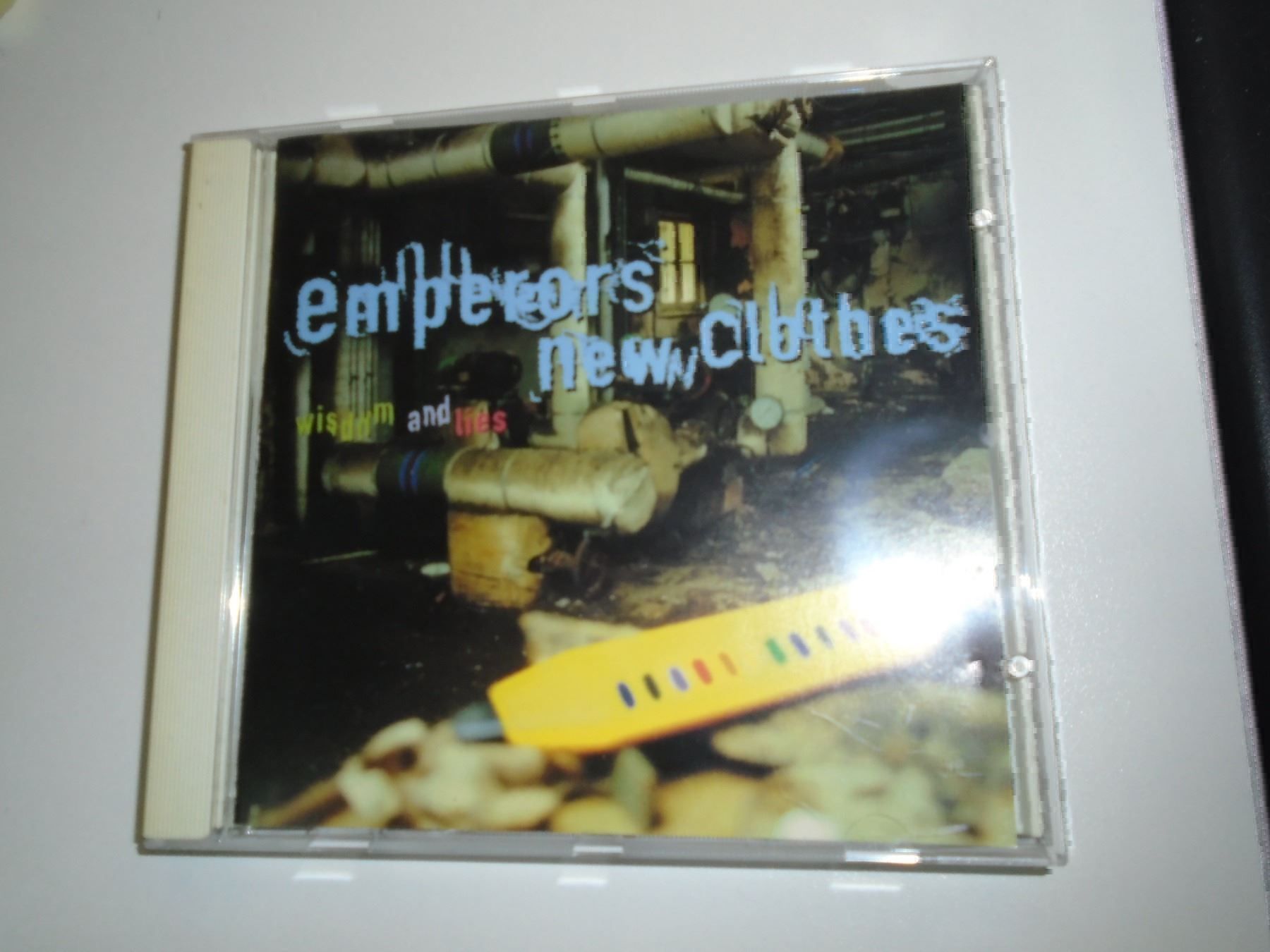 Vinyles: Emperors new Clothes - Wisdom and Lies – D'occasion à Olten par Disc-Ausverkauf