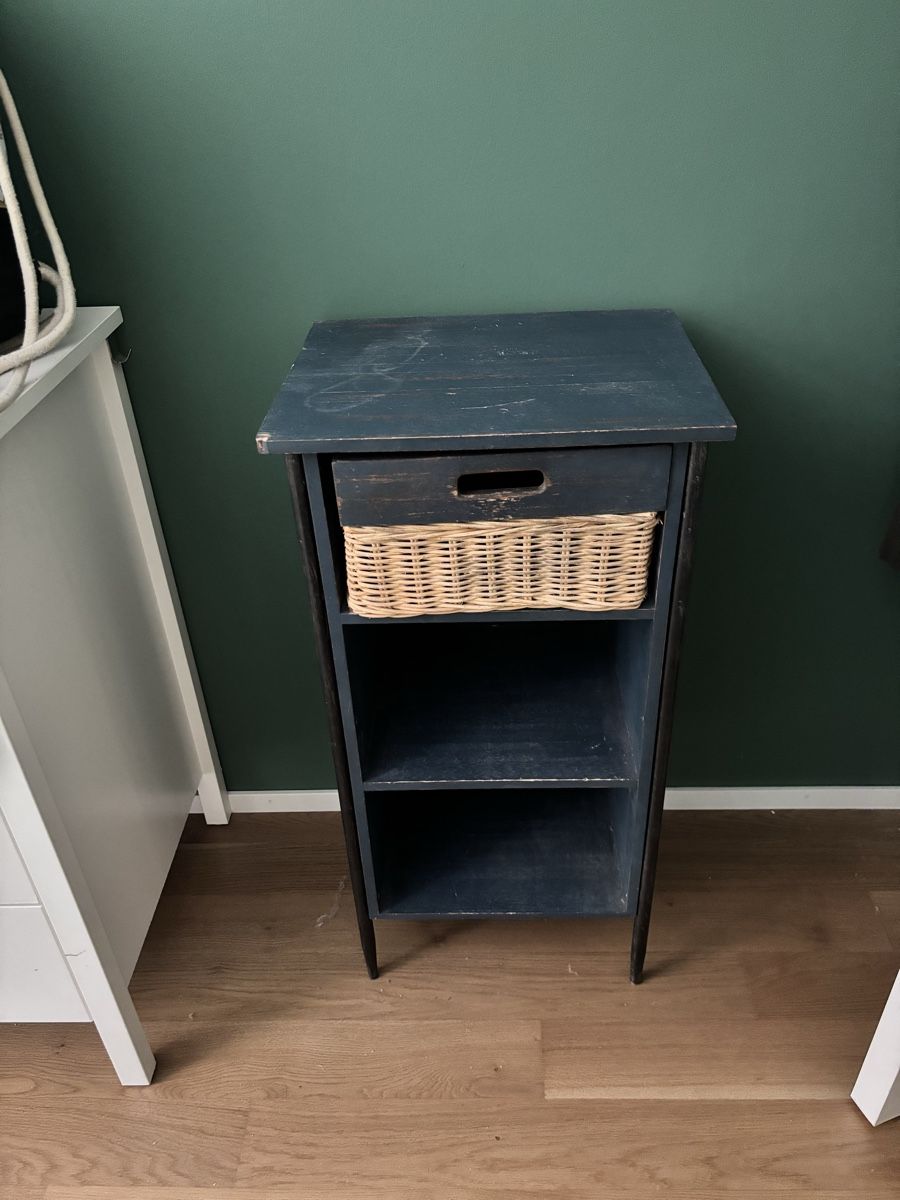 Scaffali: Small cabinet with drawer and shelves blue – Usato da Zürich venduto da O.Bond 1