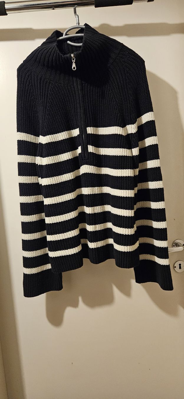 H&M Pullover & Sweatshirts: H&M Strickpullover, Gr. M, schwarz-weiss gestreift 👍 – Gebraucht aus Basel von NikaV13 1