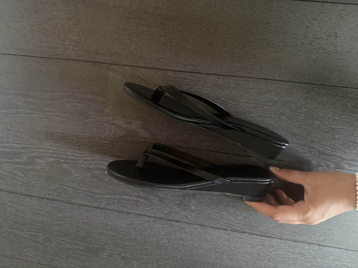 Scarpe da donna: FlipFlop mit Absatz Grösse 41 – Nuovo (secondo la descrizione) da Elgg venduto da bea_9qzt 1