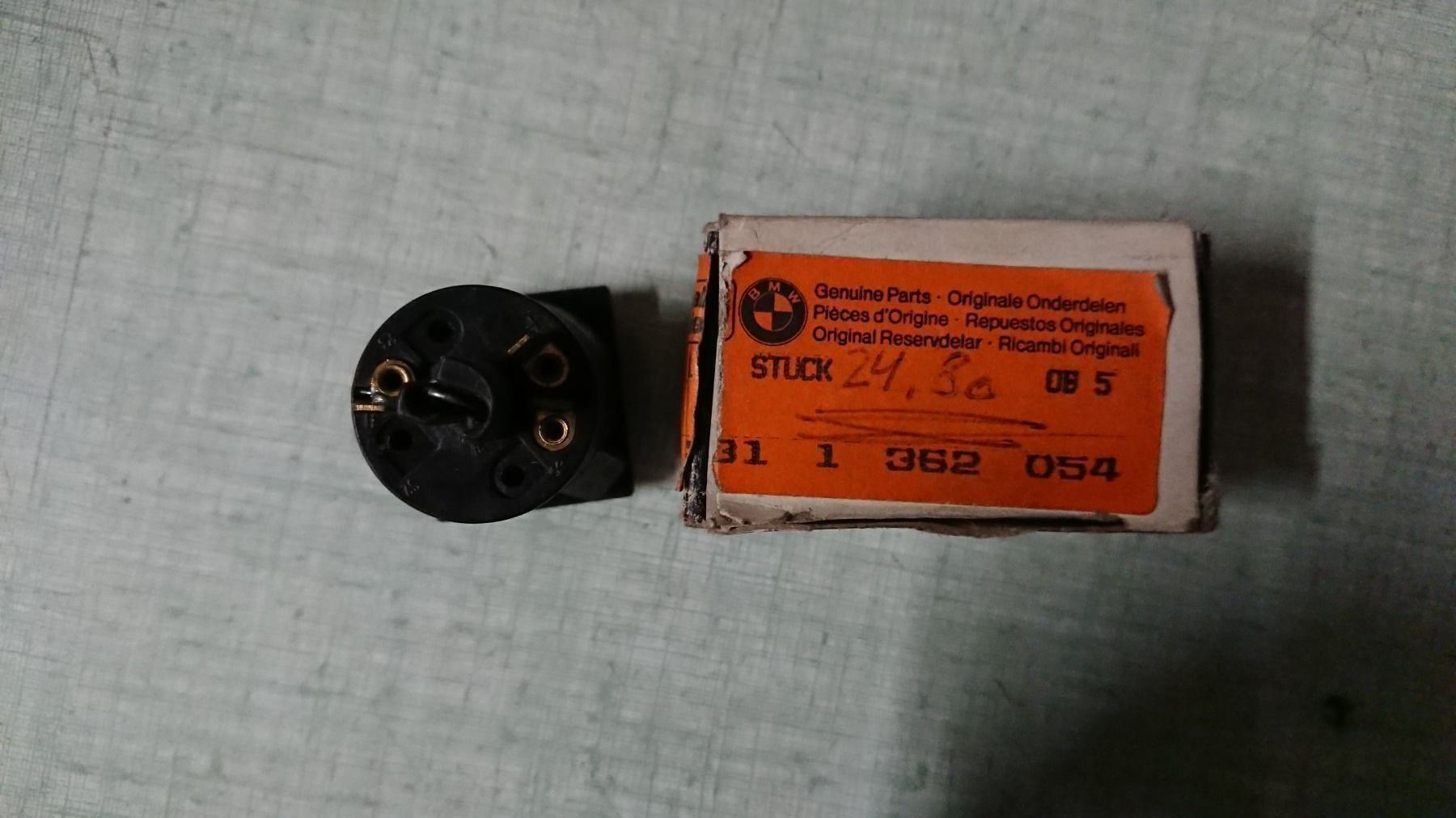 BMW Alle Autoersatzteile: Original Schalter BMW Oldtimer – Neu und originalverpackt aus Kerzers von Ernst12345 5