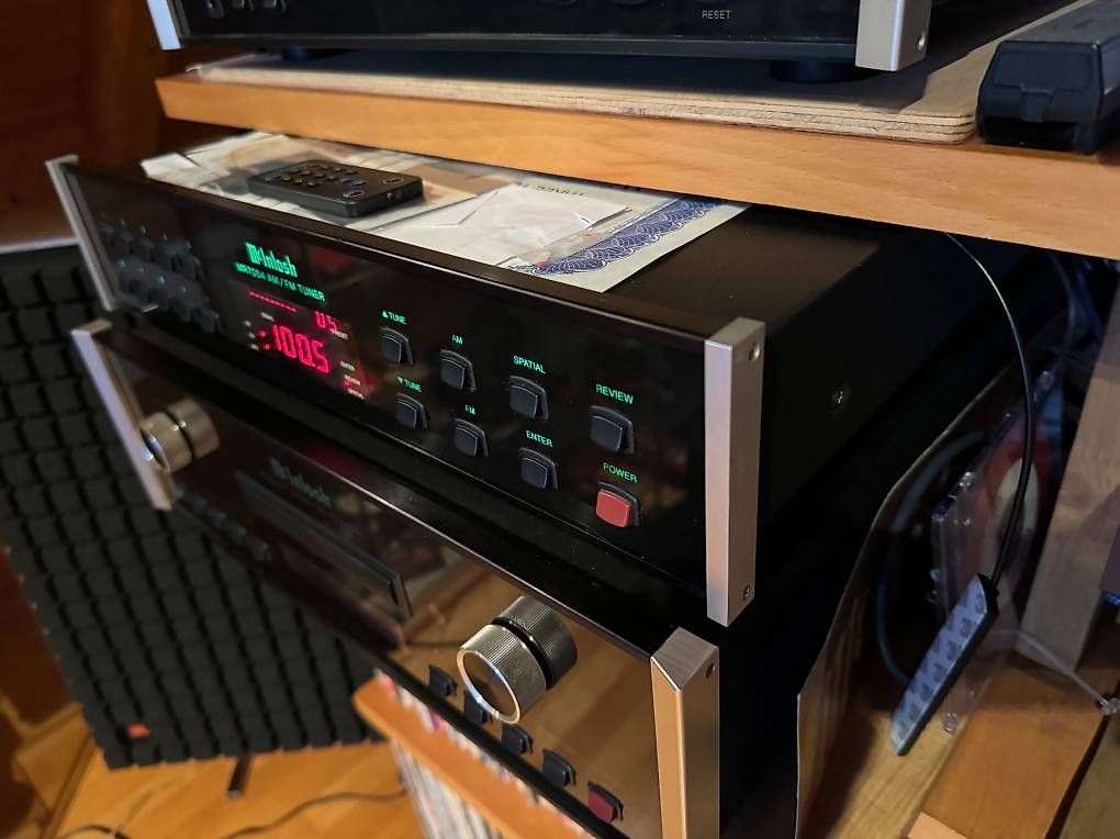 McIntosh Radio: McIntosh MR7084 AM/FM/mit integriertem Tuner DAB+ mit FB – Usato da Killwangen venduto da Pegilu 7