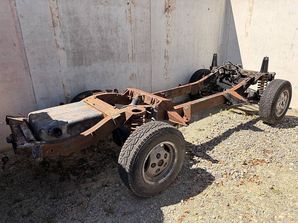 Trattori: Chassis von Range Rover Classic – Usato da Engelburg venduto da Gaisterwald
