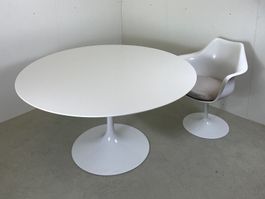 Runder Esstisch Saarinen Tulip Knoll international 137cm