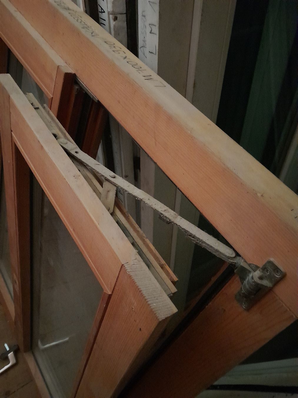 Fenêtres: fenster – D'occasion à Marbach LU par san_8kt5 2