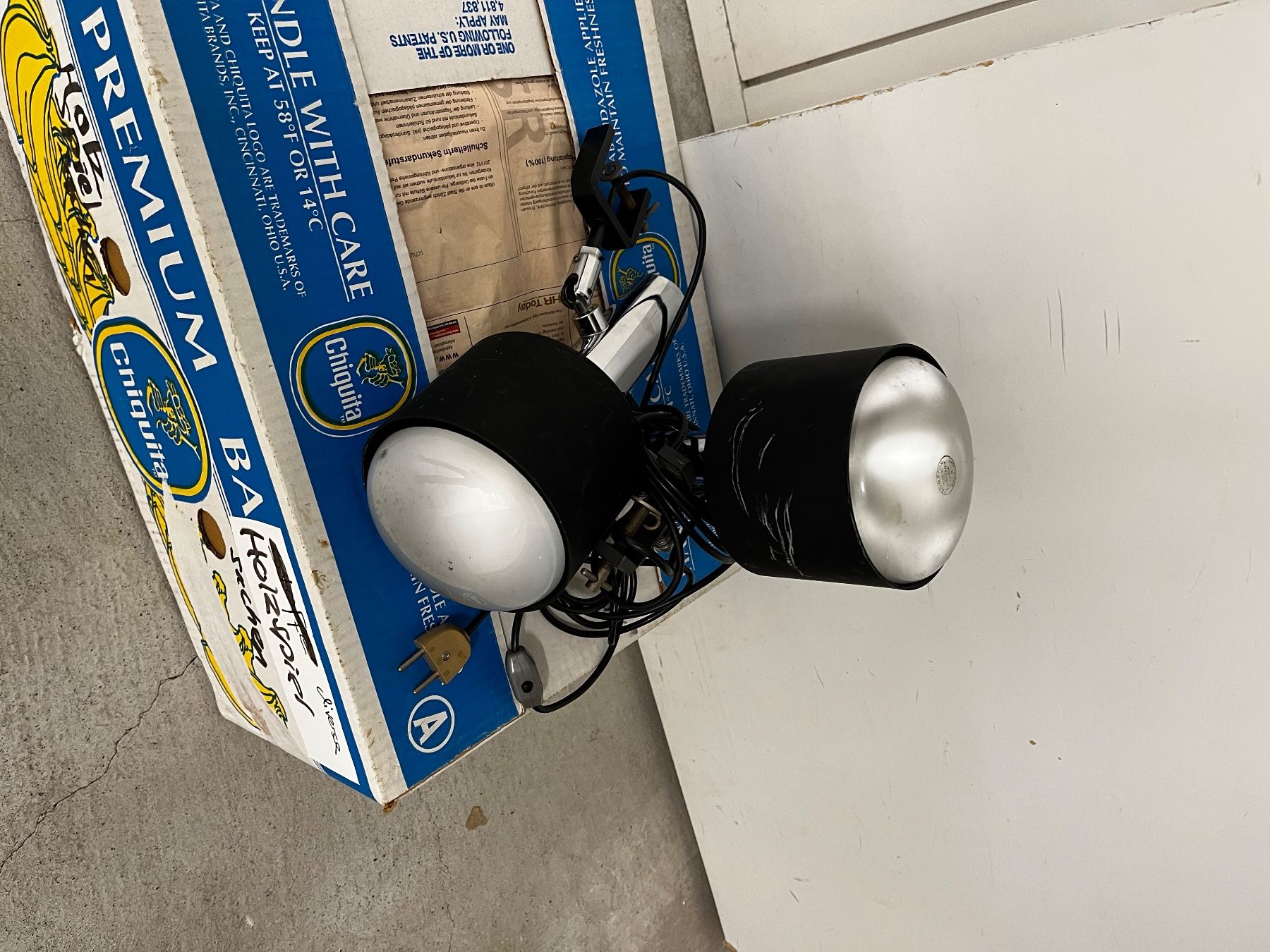 Lampen: Alte Spots – Gebraucht aus Bad Zurzach von 1927Thomas 1