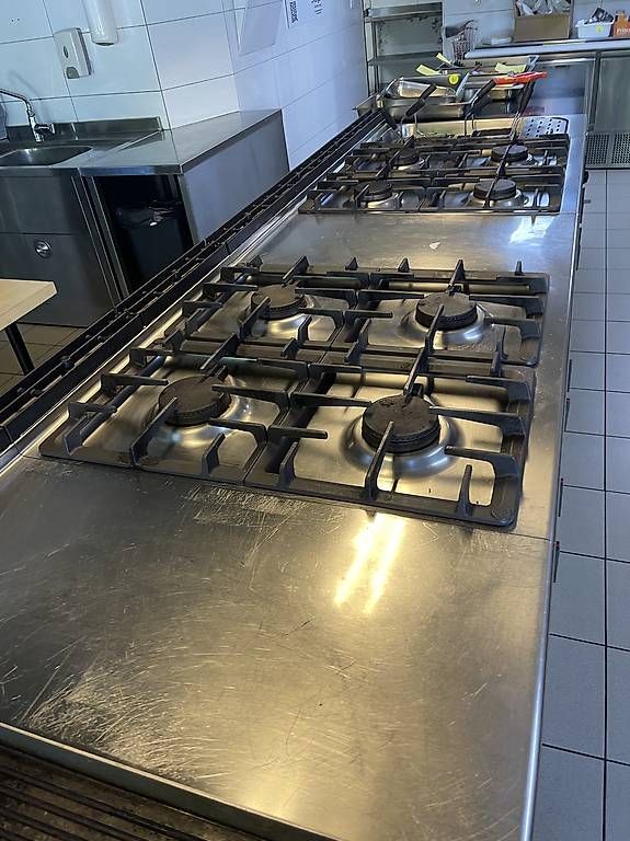 Komplettküchen: Gastro Küche/Arbeiteskorpus  – Gebraucht aus Widnau von ladolcevita02 1