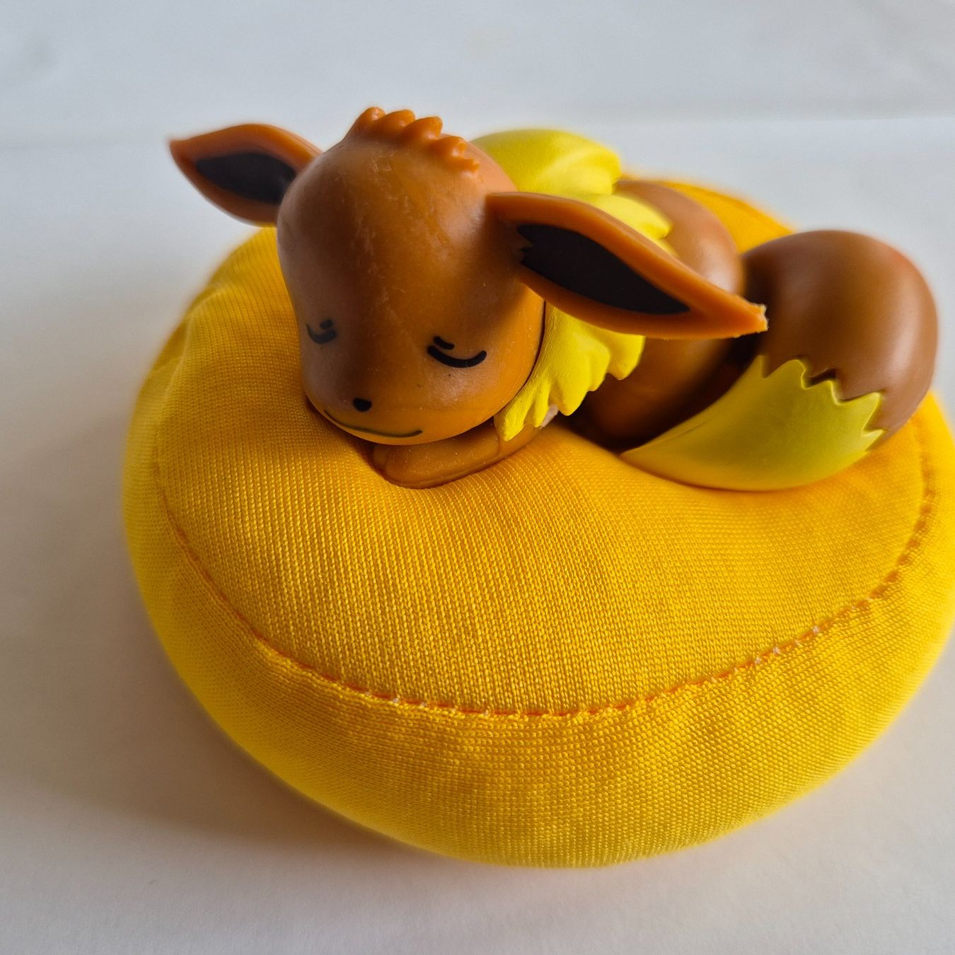 Pokémon Statuette: Pokemon Sammelfigur - Sleeping Evoli / Eevee - MER – Nuovo (secondo la descrizione) da Zürich venduto da Mephisto87 2