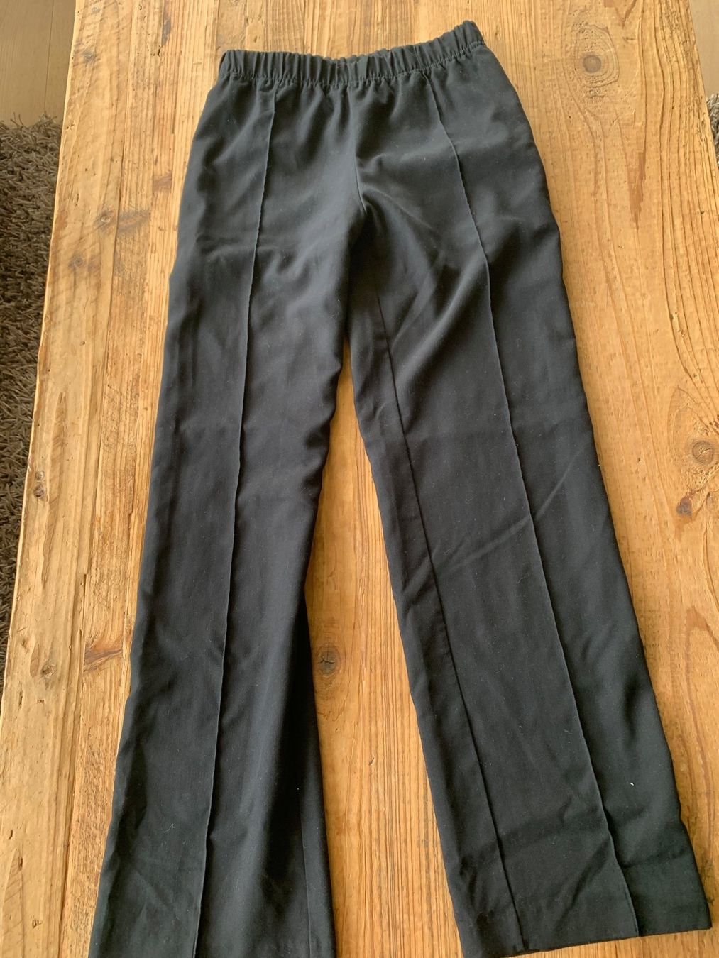 Weekday Pantaloni: Weekday Hose schwarz Gr. 34 Polyester Viskose Elasthan – Usato da Kirchdorf AG venduto da coco123 5
