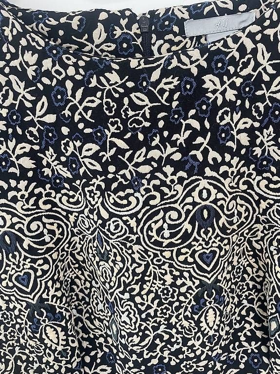 Vestiti: H&M Kleid mit Ornament-Muster  Blau/Beige – Usato da Glis venduto da SabrinaXA 2