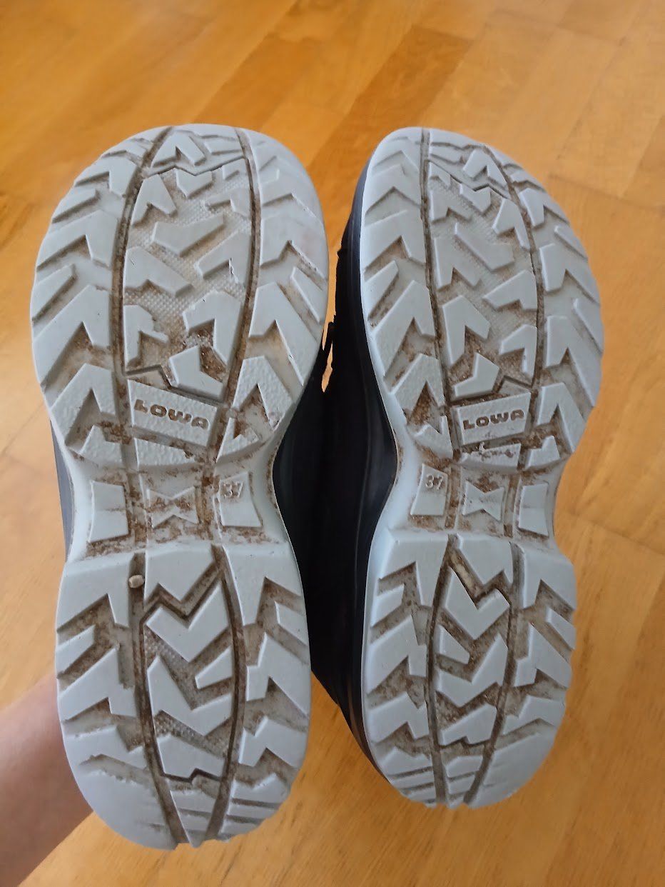 Lowa Scarpe per ragazzi: Lowa Trekkingschuhe – Usato da Dübendorf venduto da Fip05 2