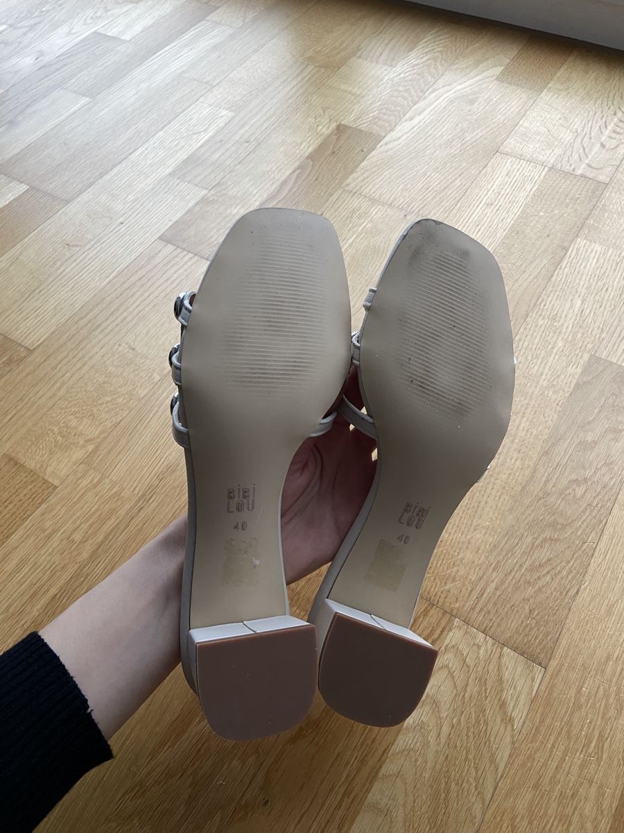 Scarpe da donna: Bibi Lou Mules 🤍 – Nuovo (secondo la descrizione) da Fribourg venduto da DayaneH. 4