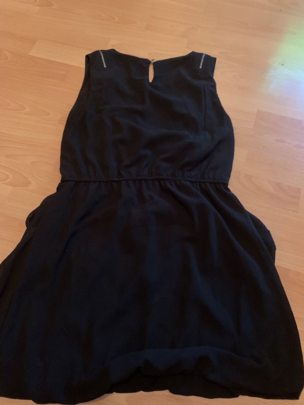 Kleider: Jolie robe noire Mim t. 40 – Gebraucht aus MEYRIN von Gwendo10 1