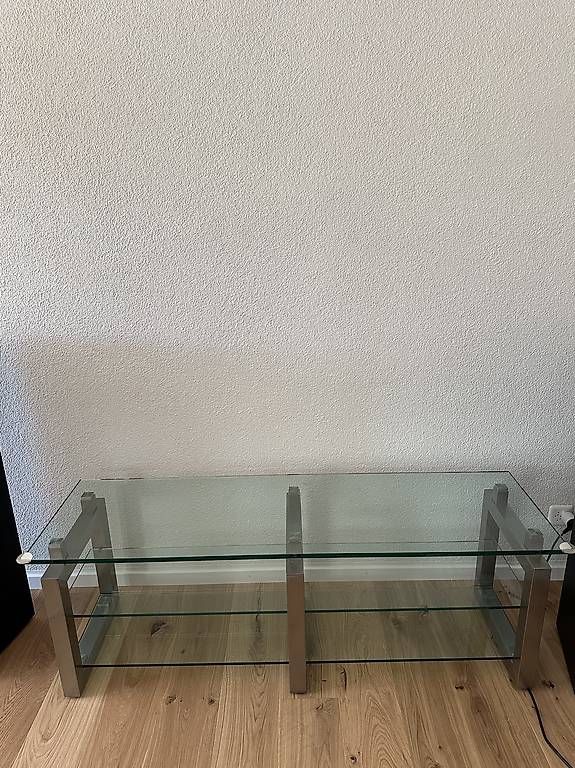 TV Möbel: TV Möbel Glas & Metall – Gebraucht aus Buus von WinterLikes