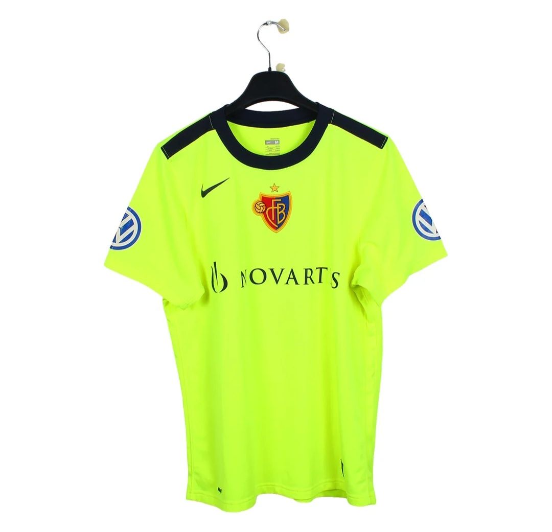 FC Bâle Maillots de corps & Pantalons: FC Basel – D'occasion à Sâles (Gruyère) par Rapha1111