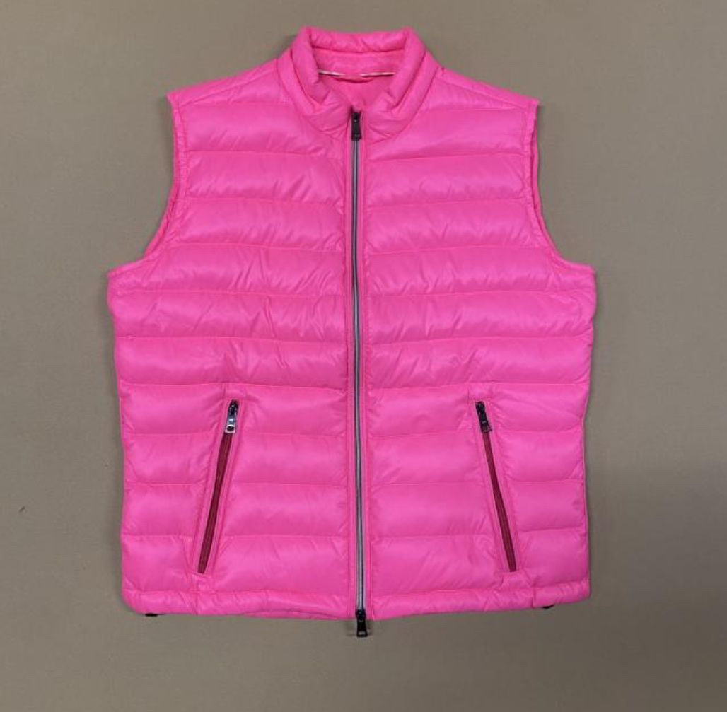 Gilet & Giacche: Pink Hetregó vest – Nuovo (secondo la descrizione) da St. Gallen venduto da sourced_limited 1