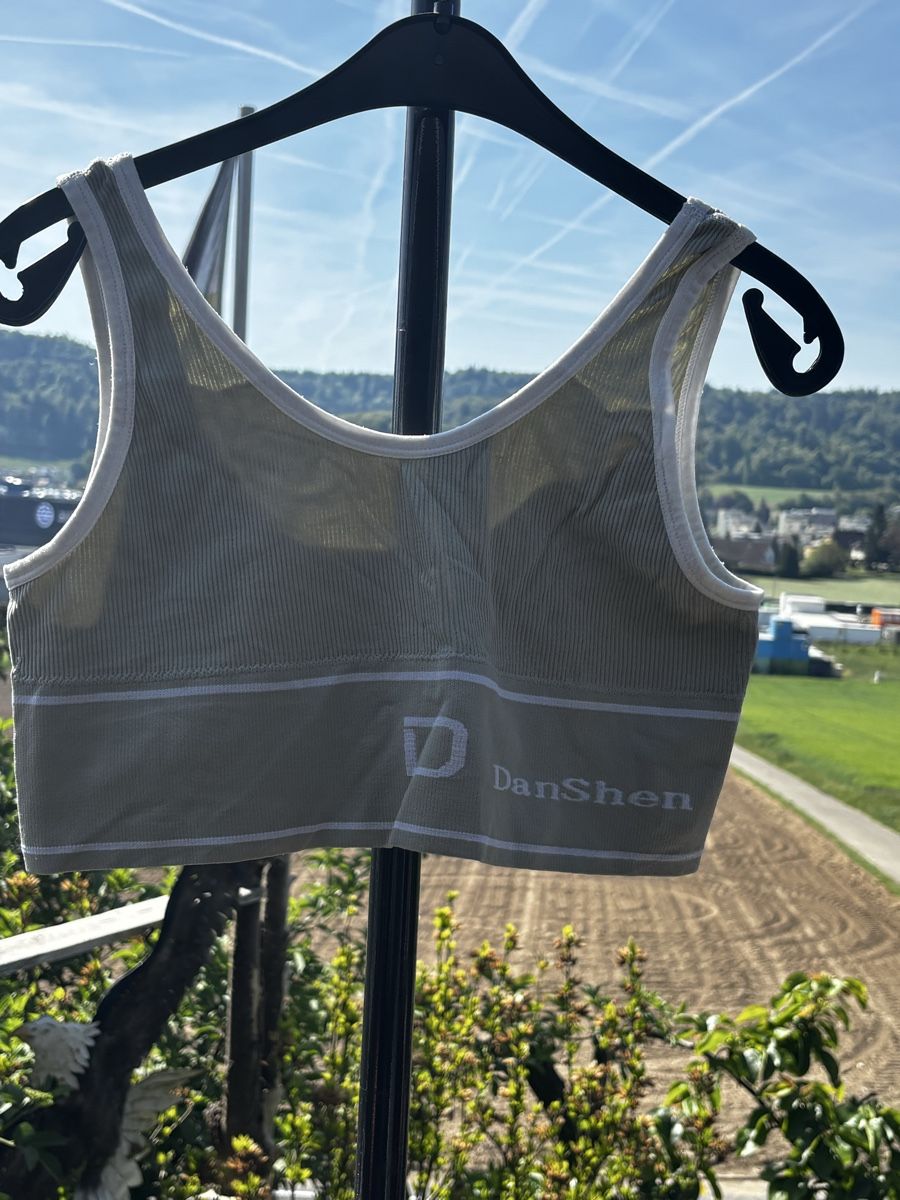 Top: BH-Top – Nuovo (secondo la descrizione) da Walterswil SO venduto da Sunshineyupi