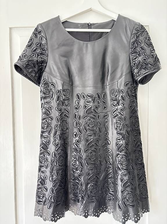 Kleider: Leder Kleid mit Spitze  – Gebraucht aus Zürich von din_msy7