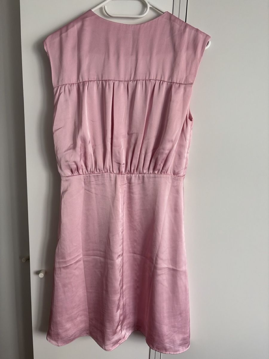 H&M Robes: Robe rose H&M taille S – D'occasion à Renens VD par sar_bwz5 5