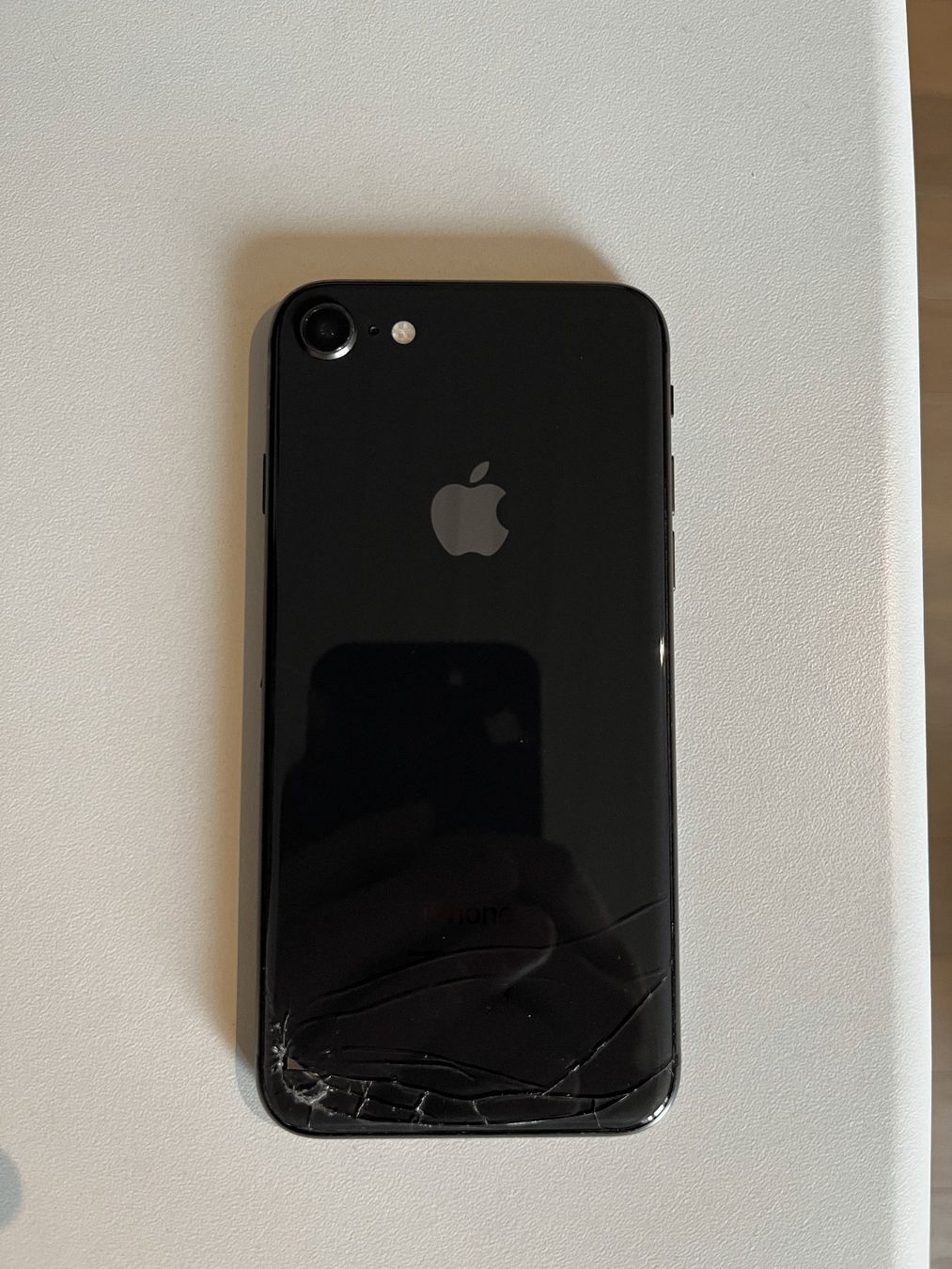Apple Handys / Smartphones: iPhone 8 – Gebraucht aus Dorf von dar_dd6d 1