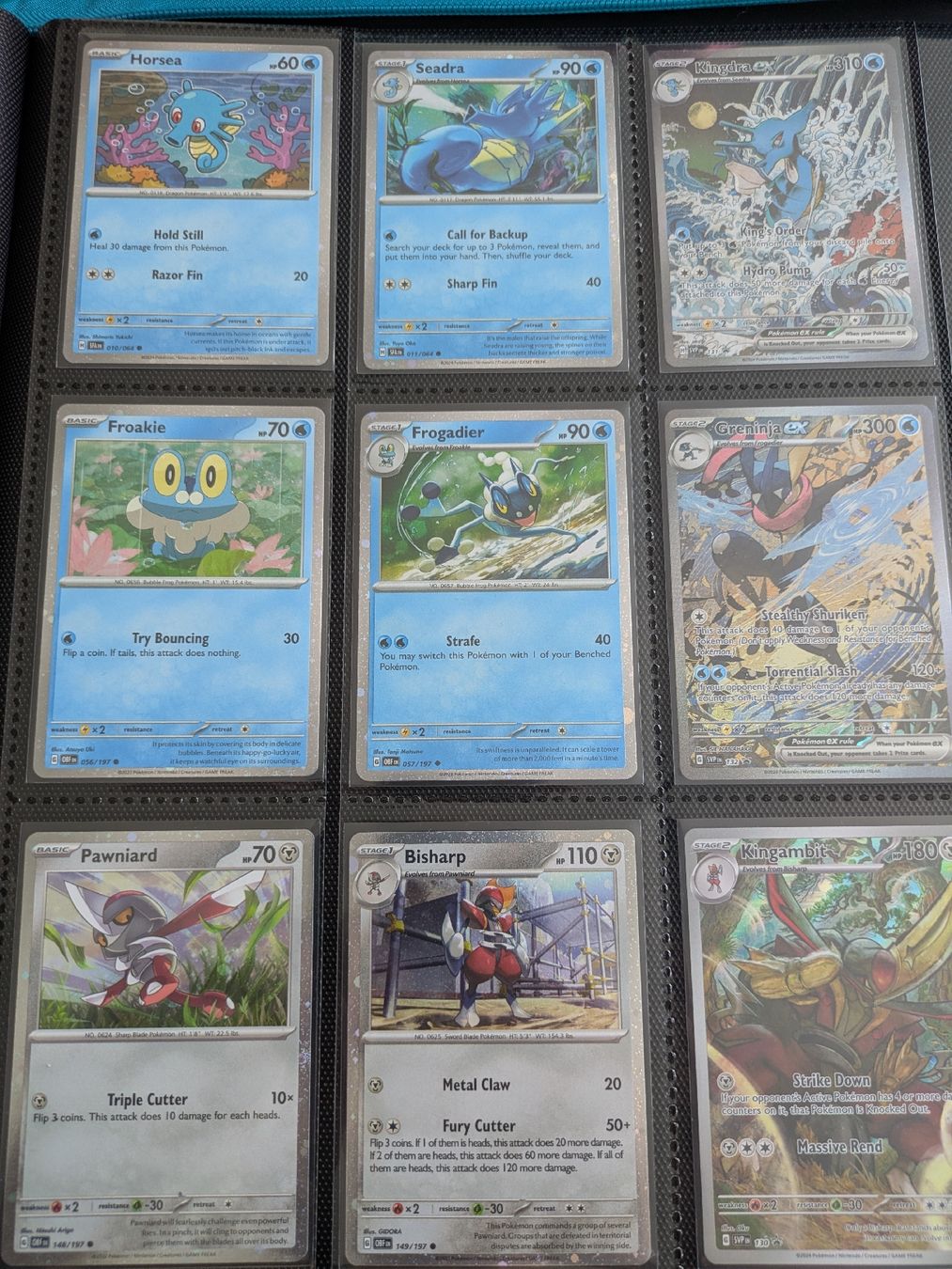 Pokémon Carte collezionabili: Kingdra, Greninja + Kingambit Promo Reihe  – Nuovo (secondo la descrizione) da Hochdorf venduto da NoctisCaelum