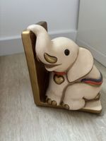 Thun: elefante di sostegno per libri