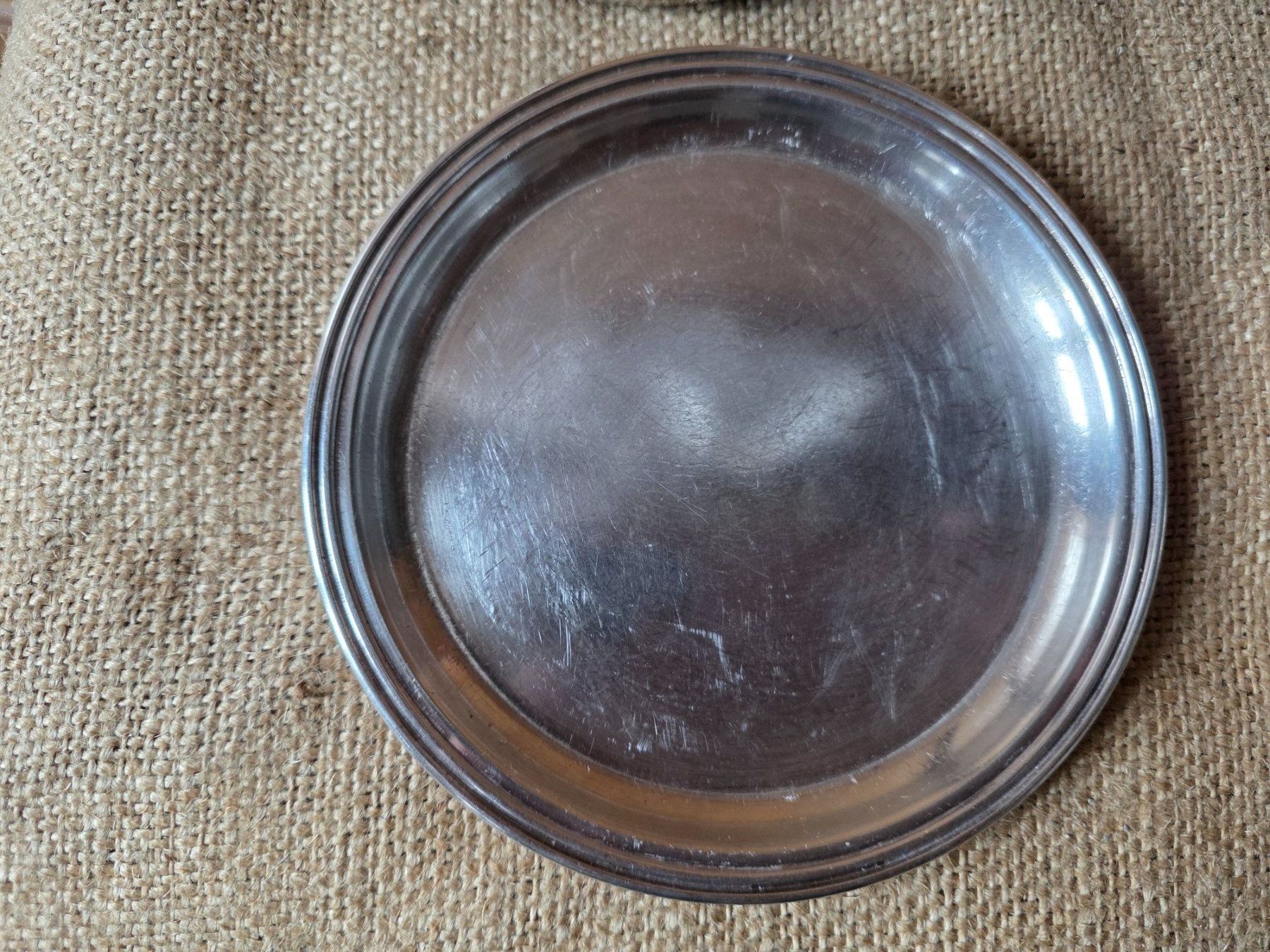 Piatti di portata: 4 Metall Untersetzer Platten Teller - 139 Gr. 14 cm – Usato da Walterswil BE venduto da Lonitti 2