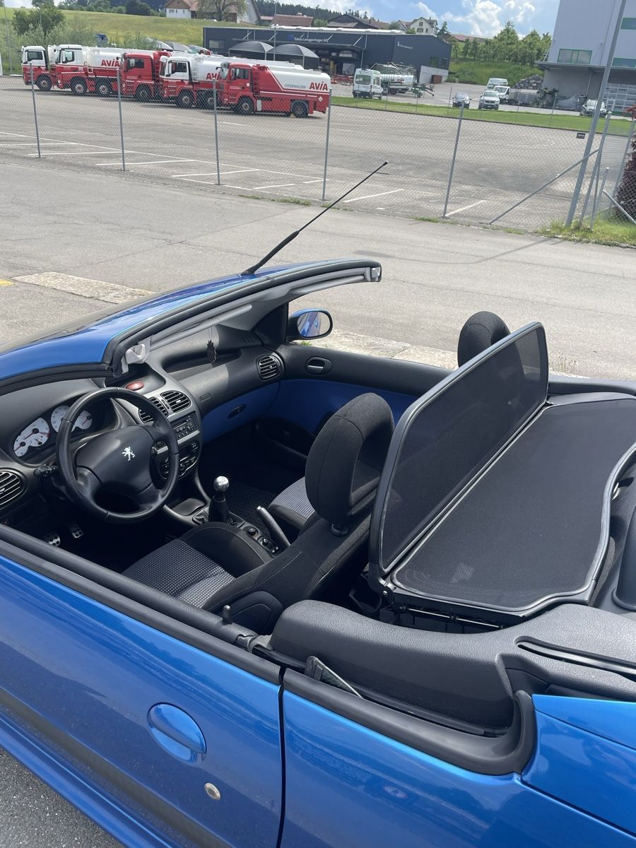 Peugeot Autos: Peugeot 206 2.0 Cabrio – Gebraucht aus Steinach von  2