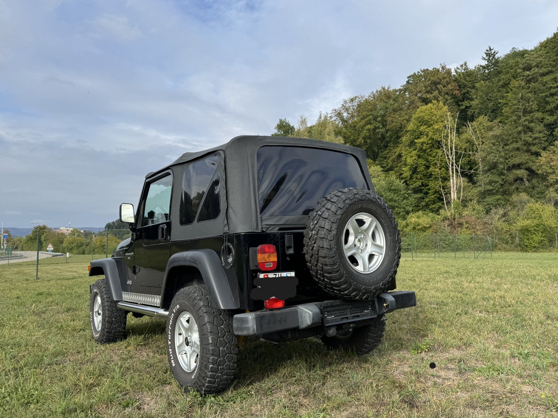 Jeep Automobili: Jeep Wrangler TJ – Usato da Bergdietikon venduto da Cummins 3