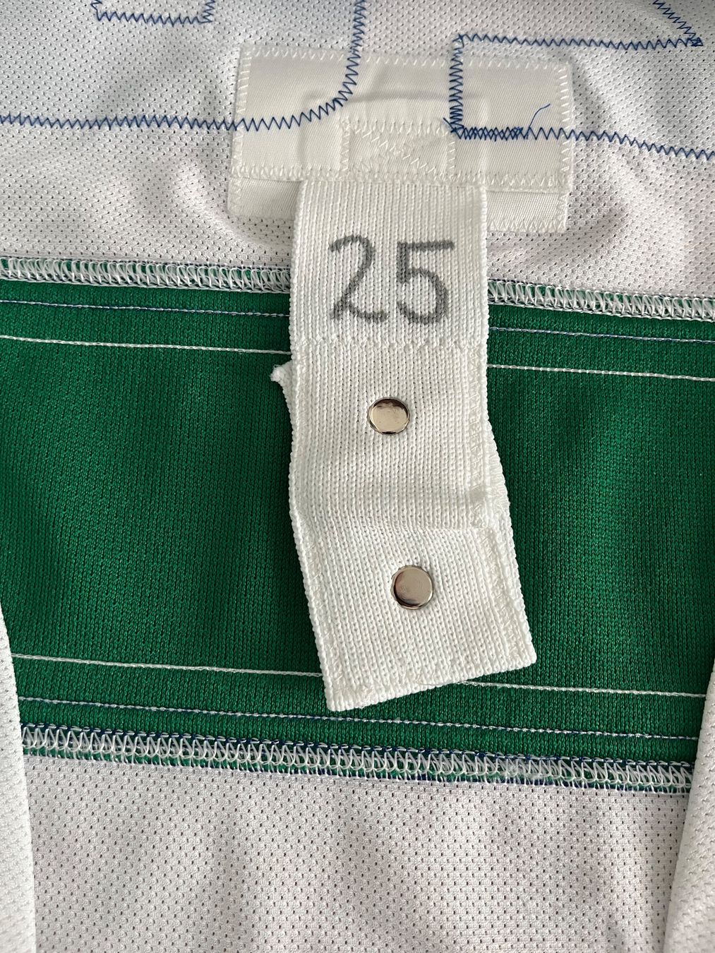 Gameworn Leibchen & Hosen: Vancouver Canucks game worn Bobby Sanguinetti – Gebraucht aus Bern von Myloulou 3