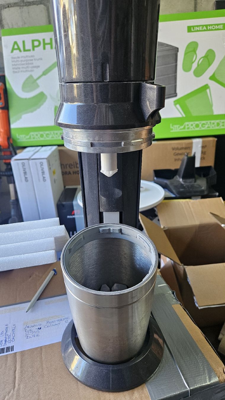 Sodastream Elettrodomestici da cucina: SodaStream Terra Sparkling Water Maker Used – Usato da Sachseln venduto da laz_65cg 2