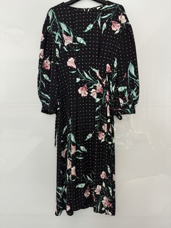 H&M Kleid in der Gr. 36 im Blumenmuster