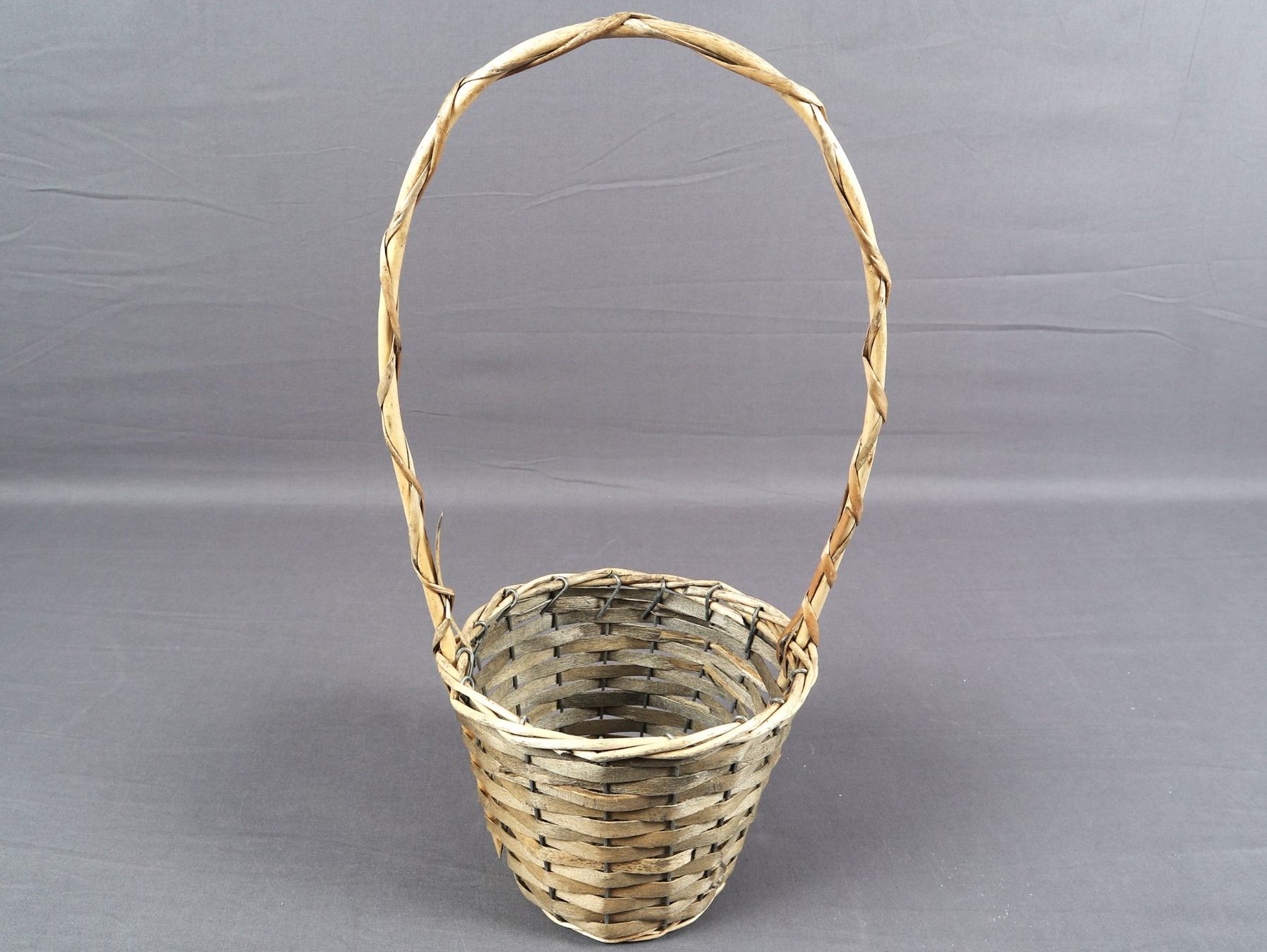 Toutes les décorations: BLUMENKORB – D'occasion à Steinen par Restwert_Steinen