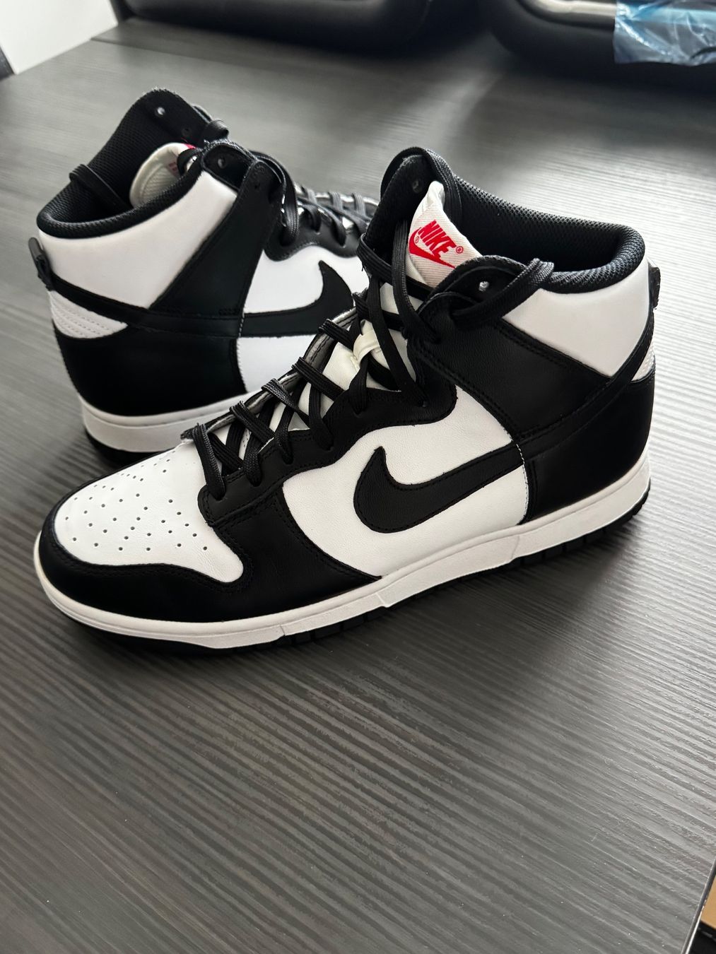 Nike Scarpe da uomo: Nike Dunk High Panda.. EU 43 – Usato da Tuggen venduto da Kawest0