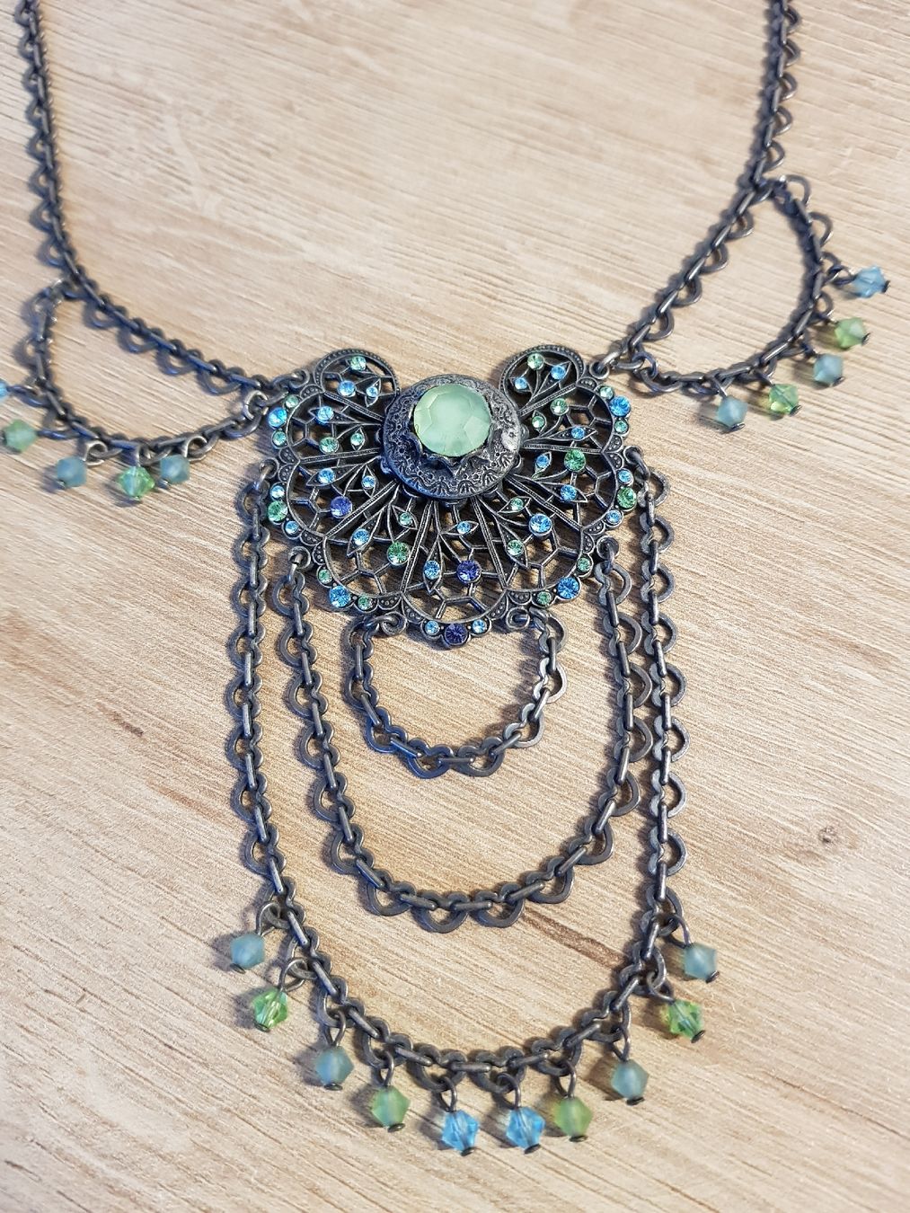 Catenine: Collier vintage Jacqueline SINGH Paris – Usato da Veyrier venduto da sosozizou 1
