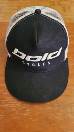 Bold Cycles Cap schwarz/weiss