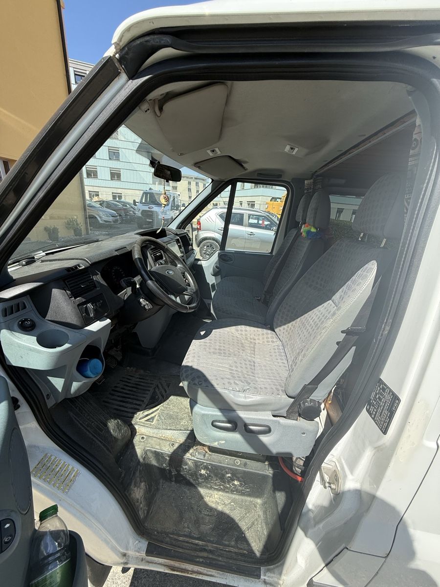 Ford Nutzfahrzeuge: Ford Transit pour bricoleur ou pour pièces – Defekt aus Orbe von G1o 4
