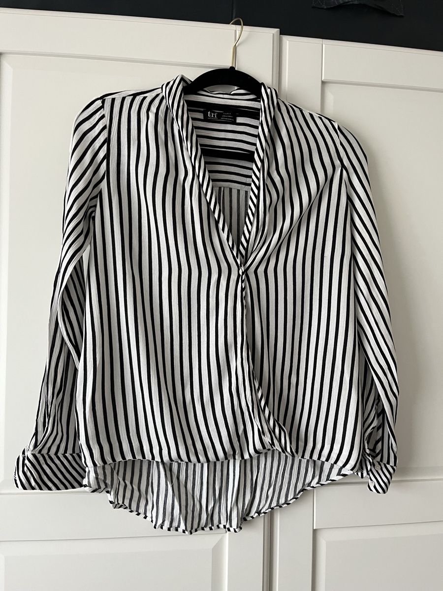 Zara Camicette: V-Ausschnitt-Bluse – Nuovo (secondo la descrizione) da Allschwil venduto da eyl_bb8q 2